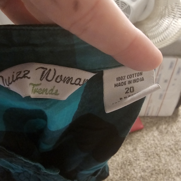 Button down top - Picture 2 of 2